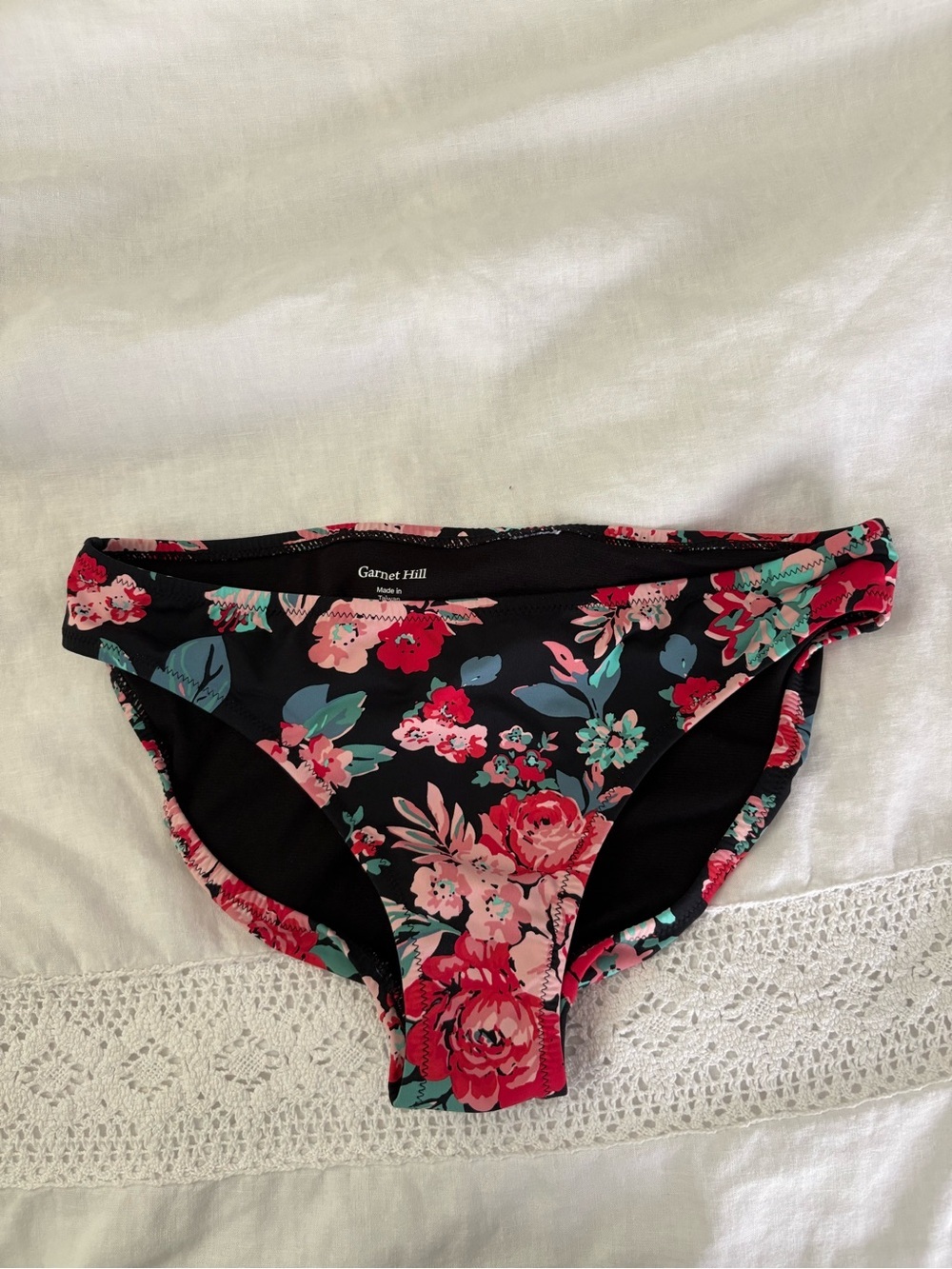 Garnet Hill sz 4 Swim Bottom Bikini Floral black Red